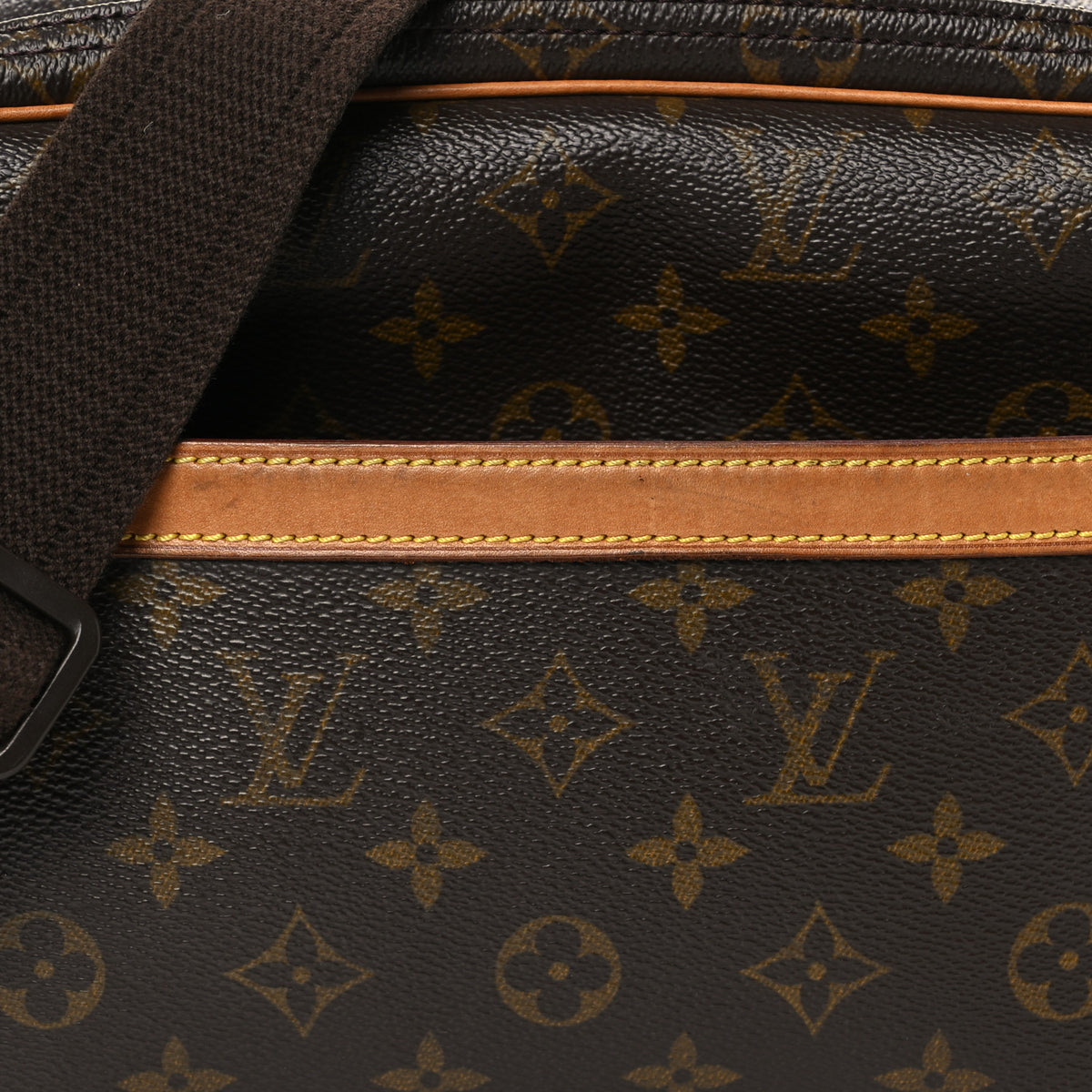 Louis Vuitton Monogram Reporter PM 9 of 11