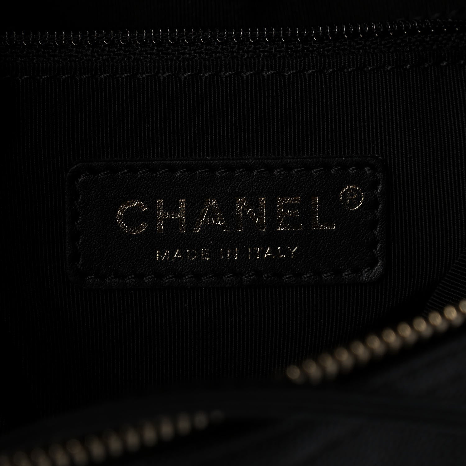 Chanel Caviar Lambskin Quilted Casual Style Hobo Black 5 of 10