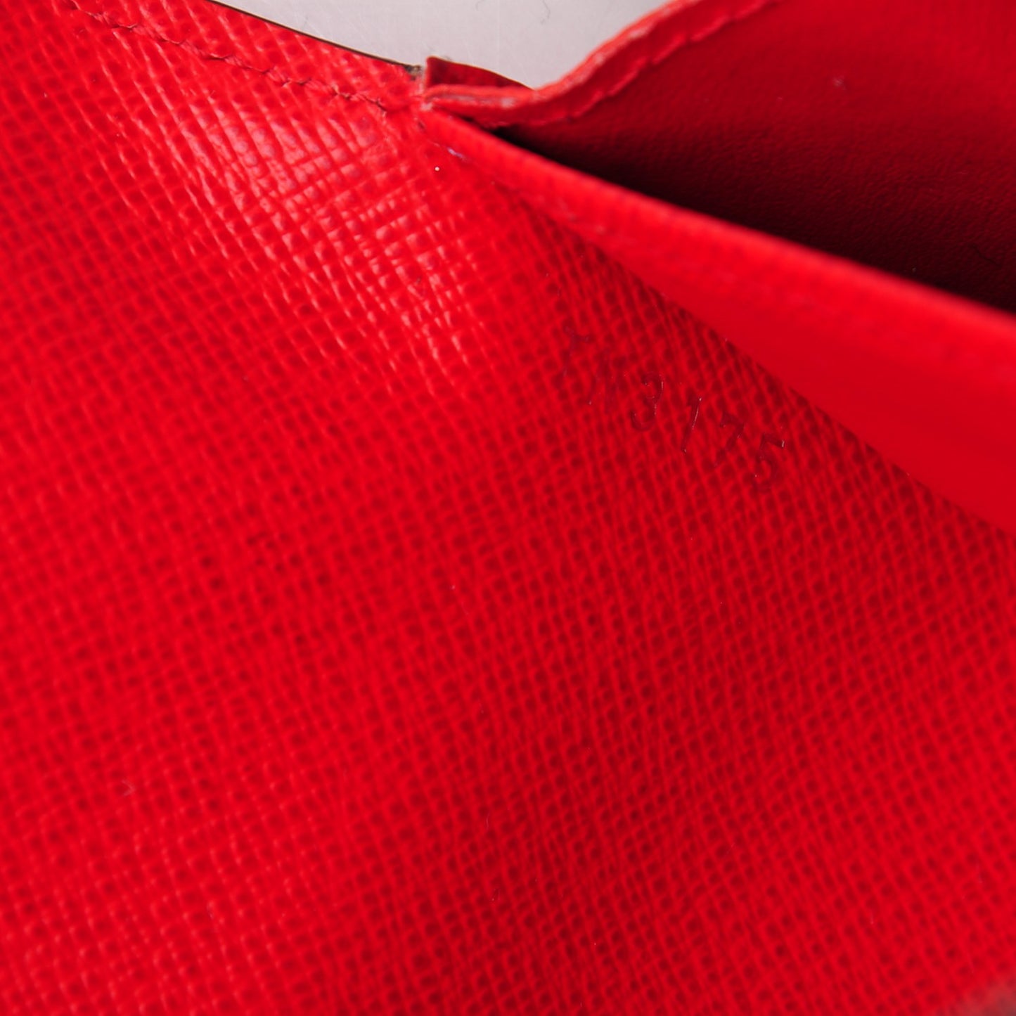 Epi Twist Wallet Coquelicot