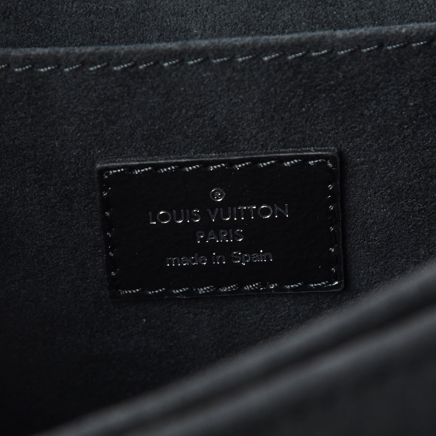 Louis Vuitton Reverse Monogram Giant Dauphine MM 9 of 10