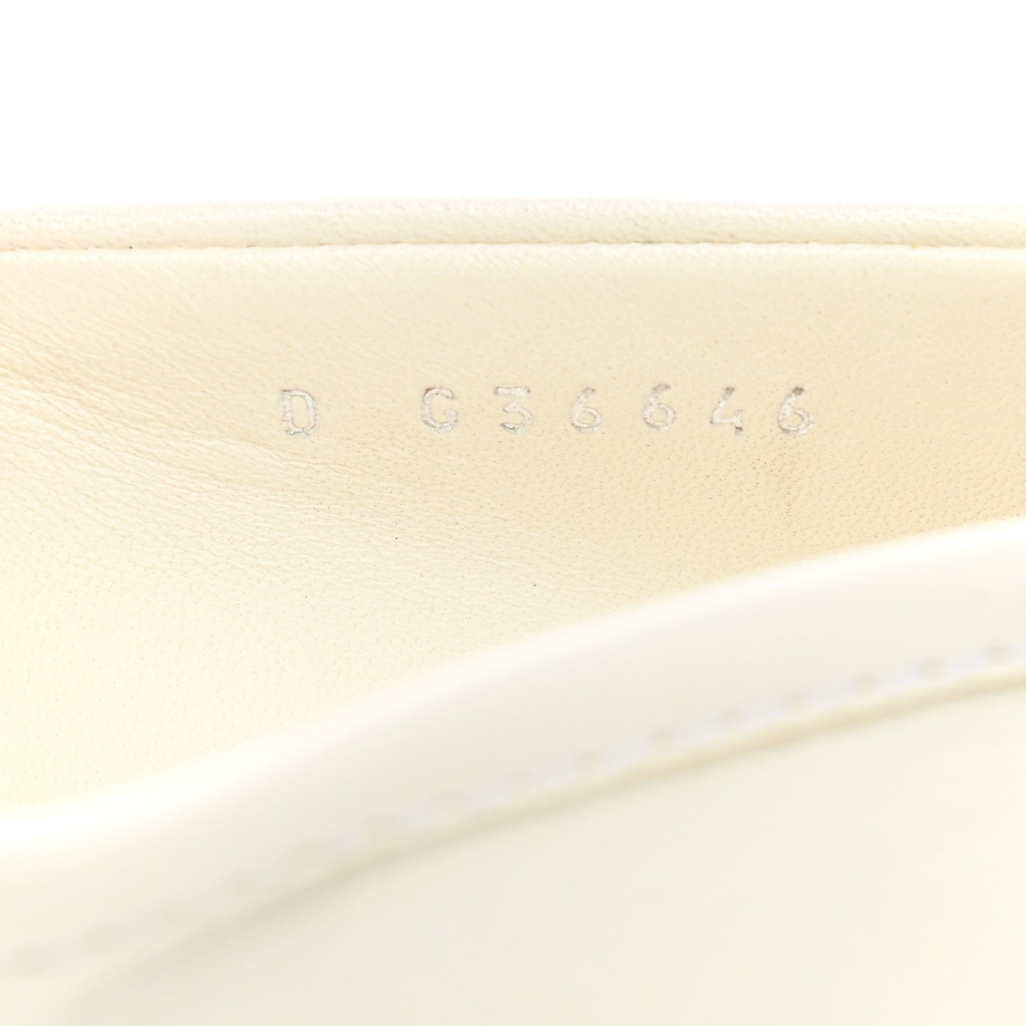 Lambskin Quilted CC Turnlock Loafers 39 White
