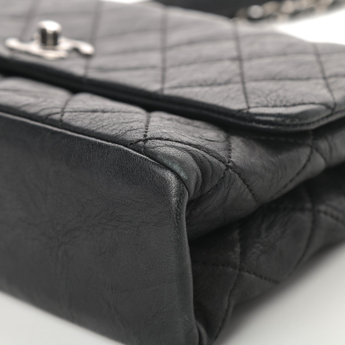 Crumpled Lambskin Quilted Medium Single Flap Black