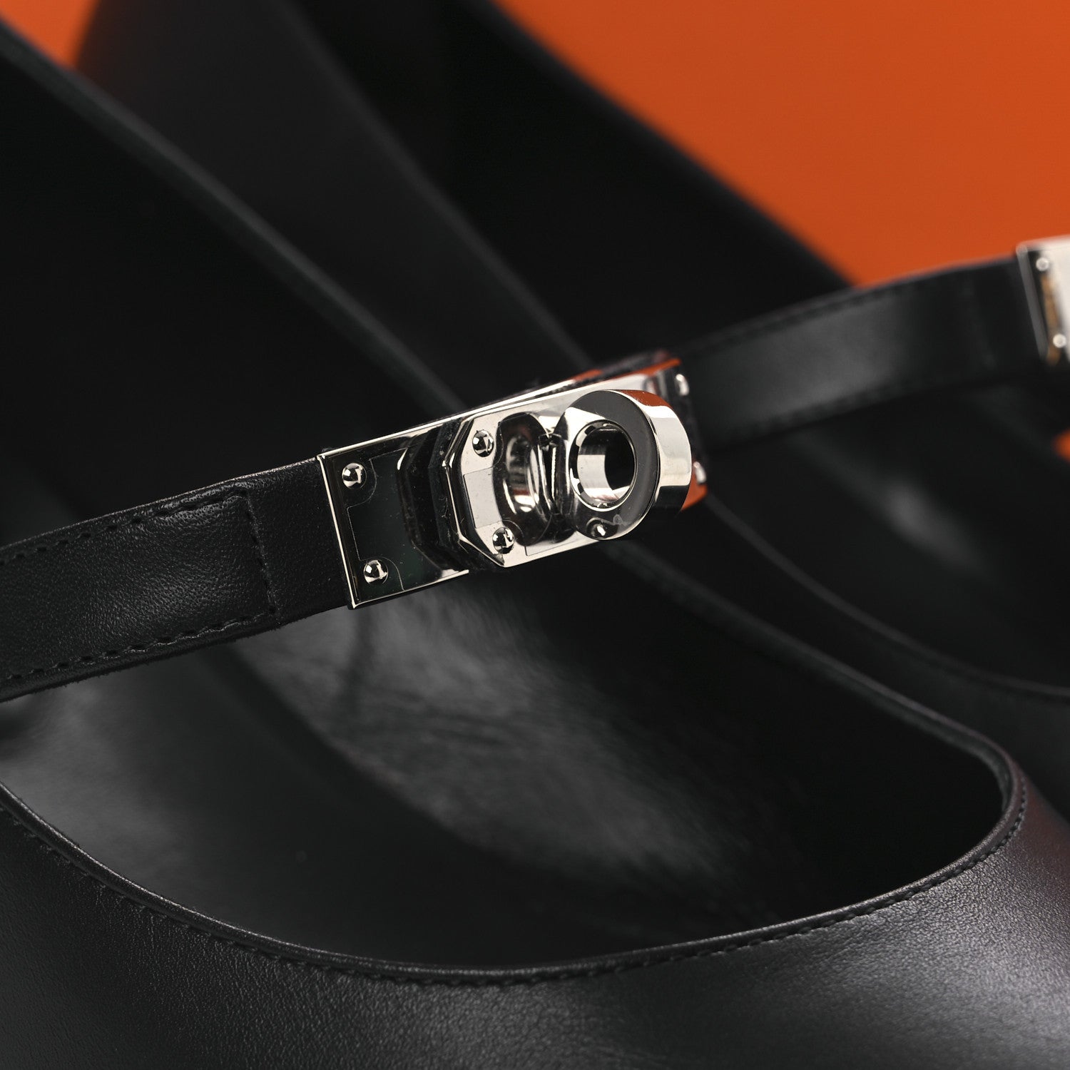 Hermes Calfskin Kiara 40 Pumps 39 Black 16 of 17