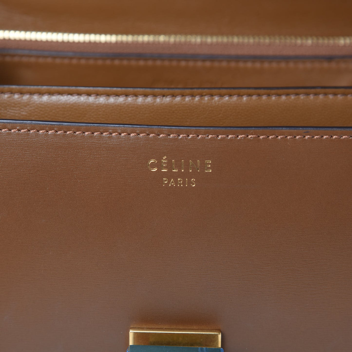 Box Calfskin Medium Classic Box Flap Bag Camel