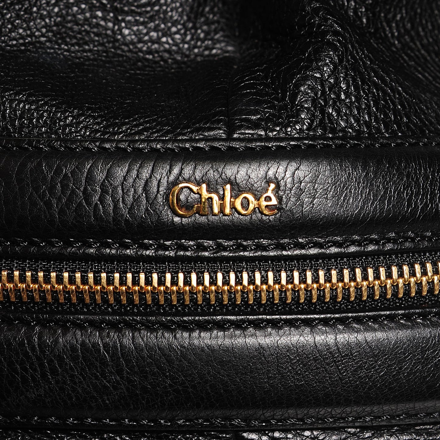 Calfskin Cary Zipped Shoulder Bag Black