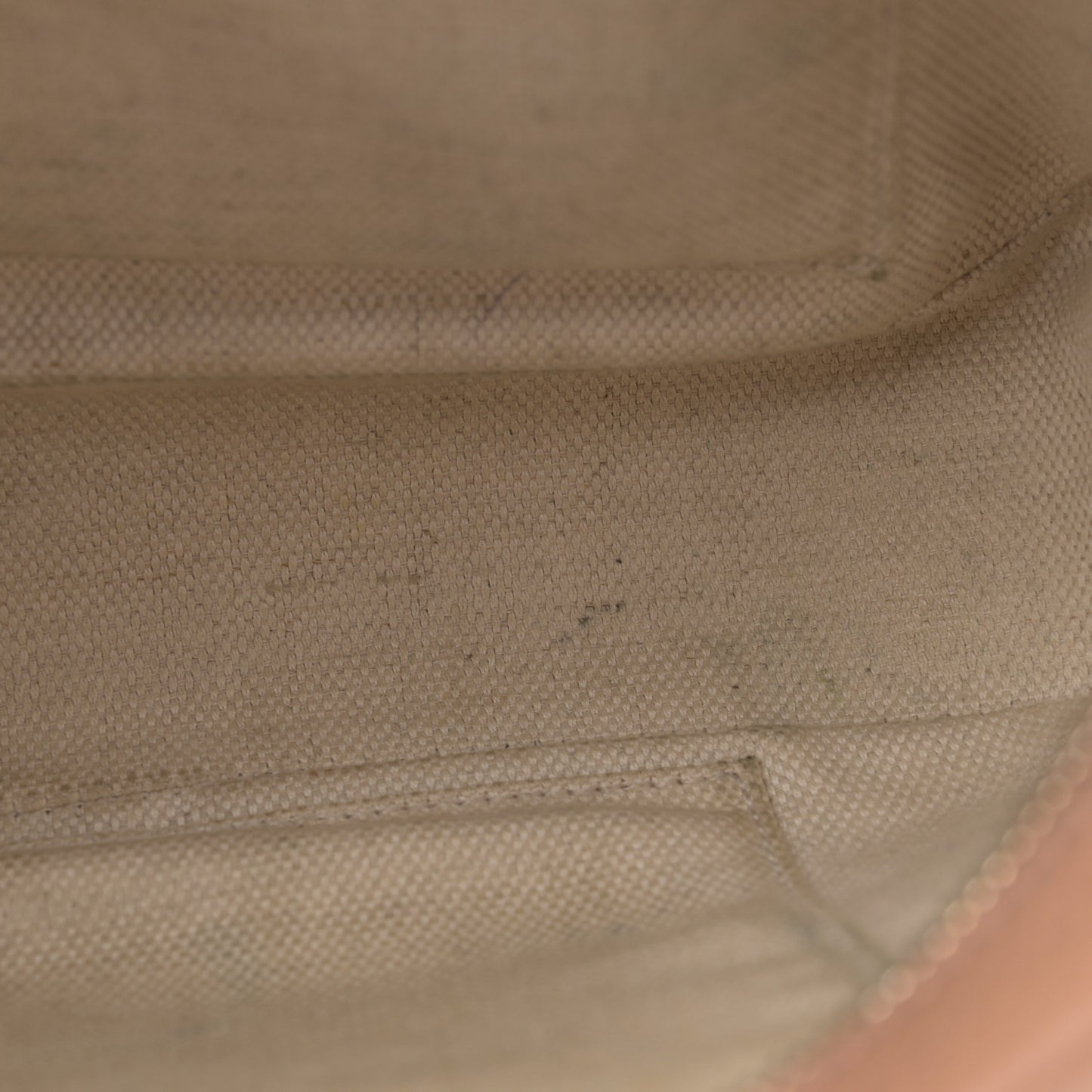 Pebbled Calfskin Small Soho Disco Bag Camelia