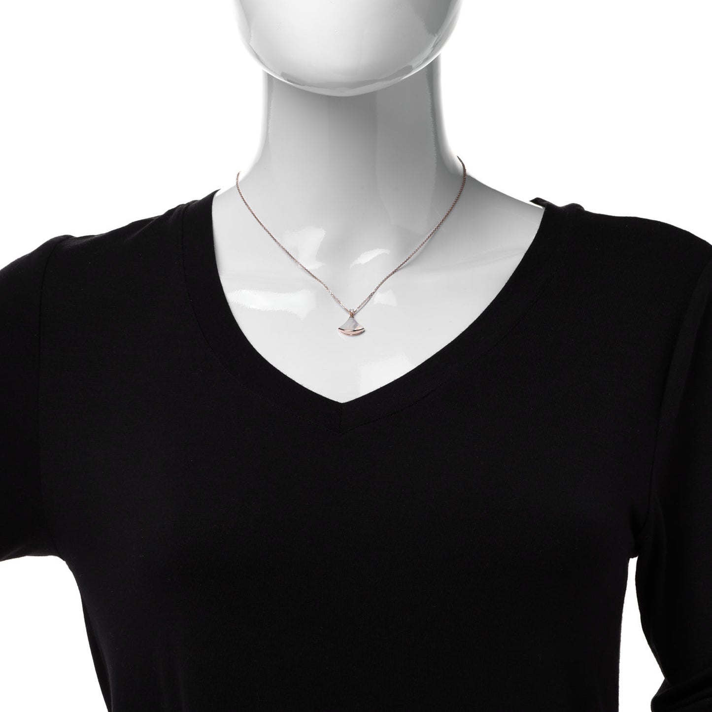 18K Rose Gold Diamond Mother of Pearl Small Divas' Dream Pendant Necklace