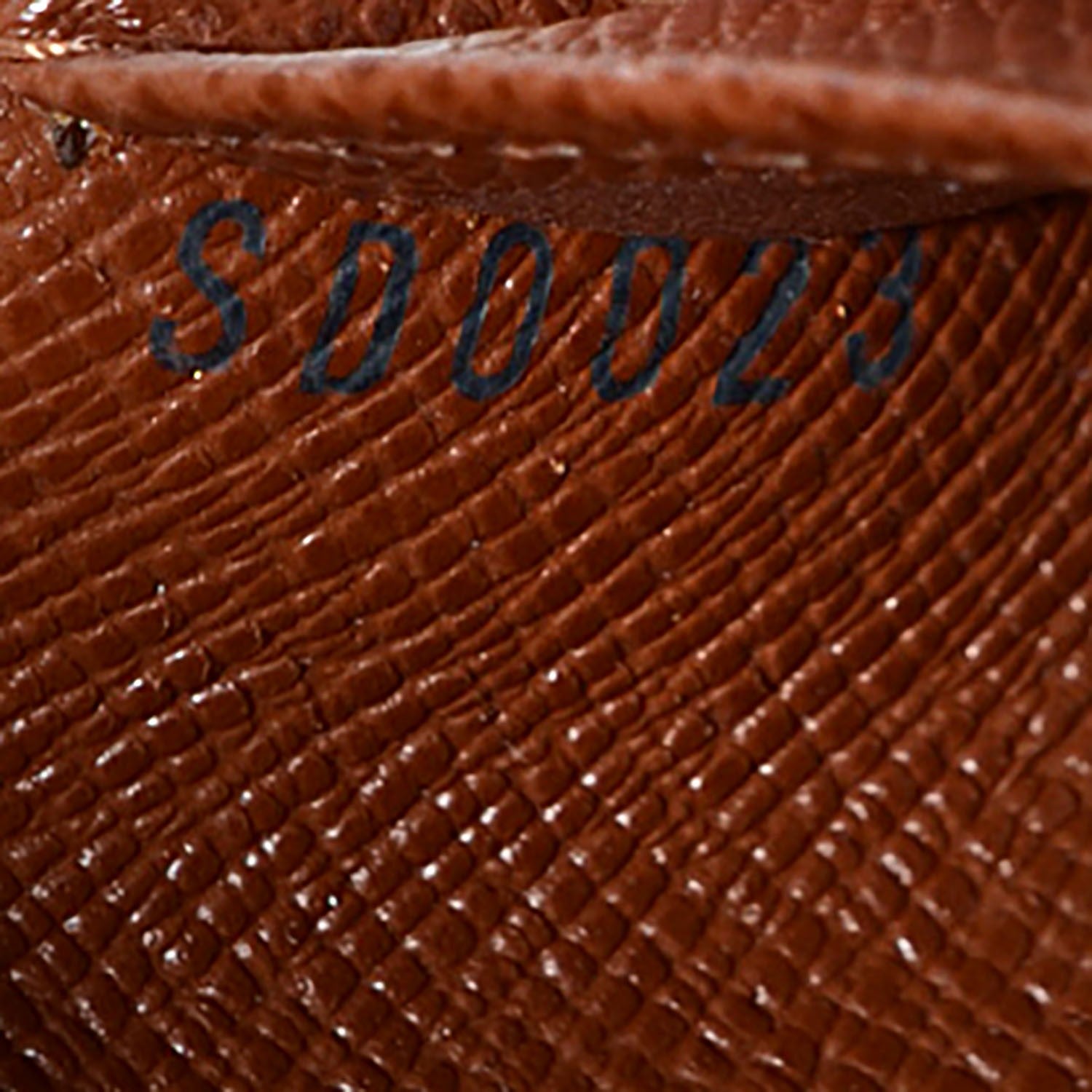 Louis Vuitton Monogram Small Ring Agenda Cover 7 of 7