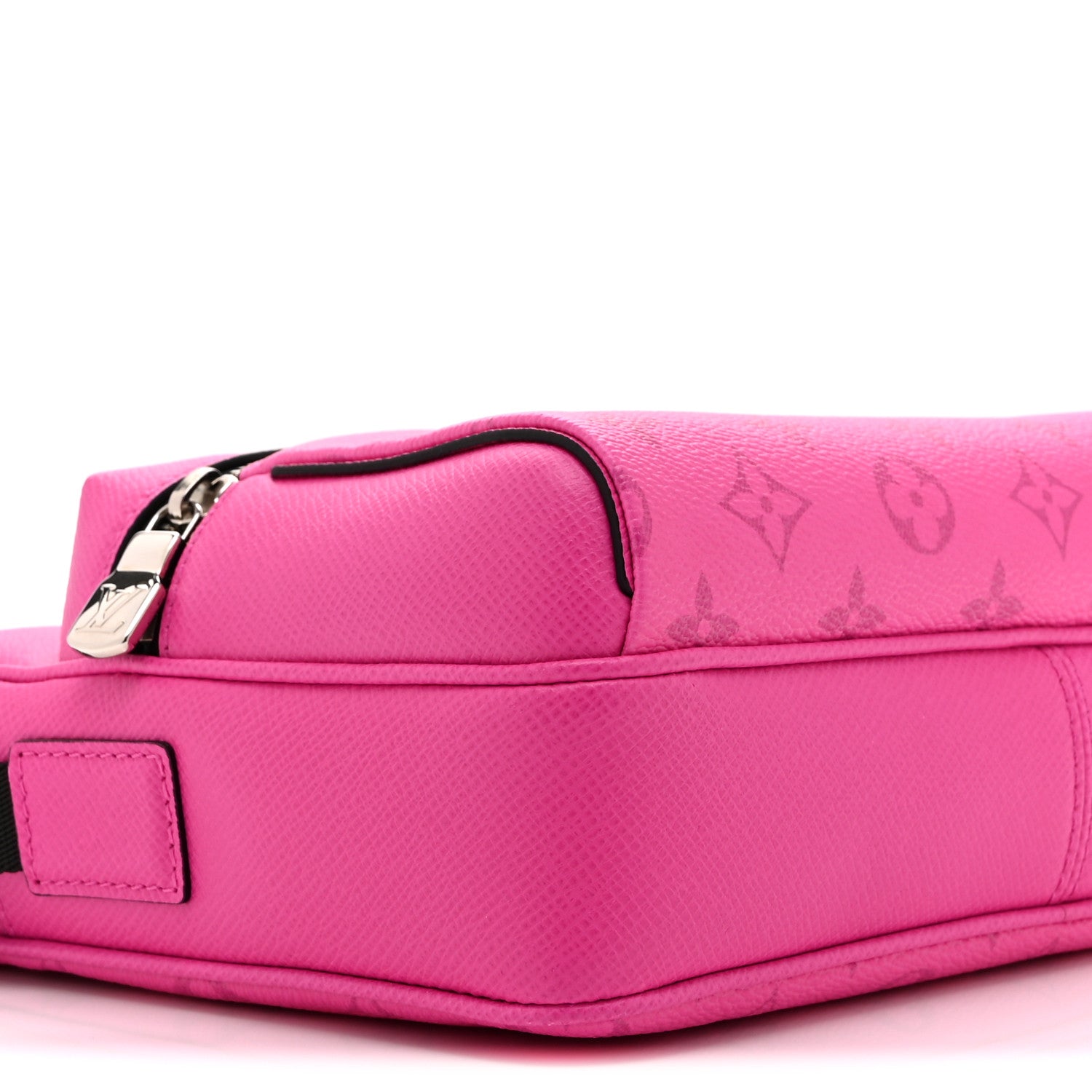 Louis Vuitton Taigarama Outdoor Messenger Fuchsia 8 of 9
