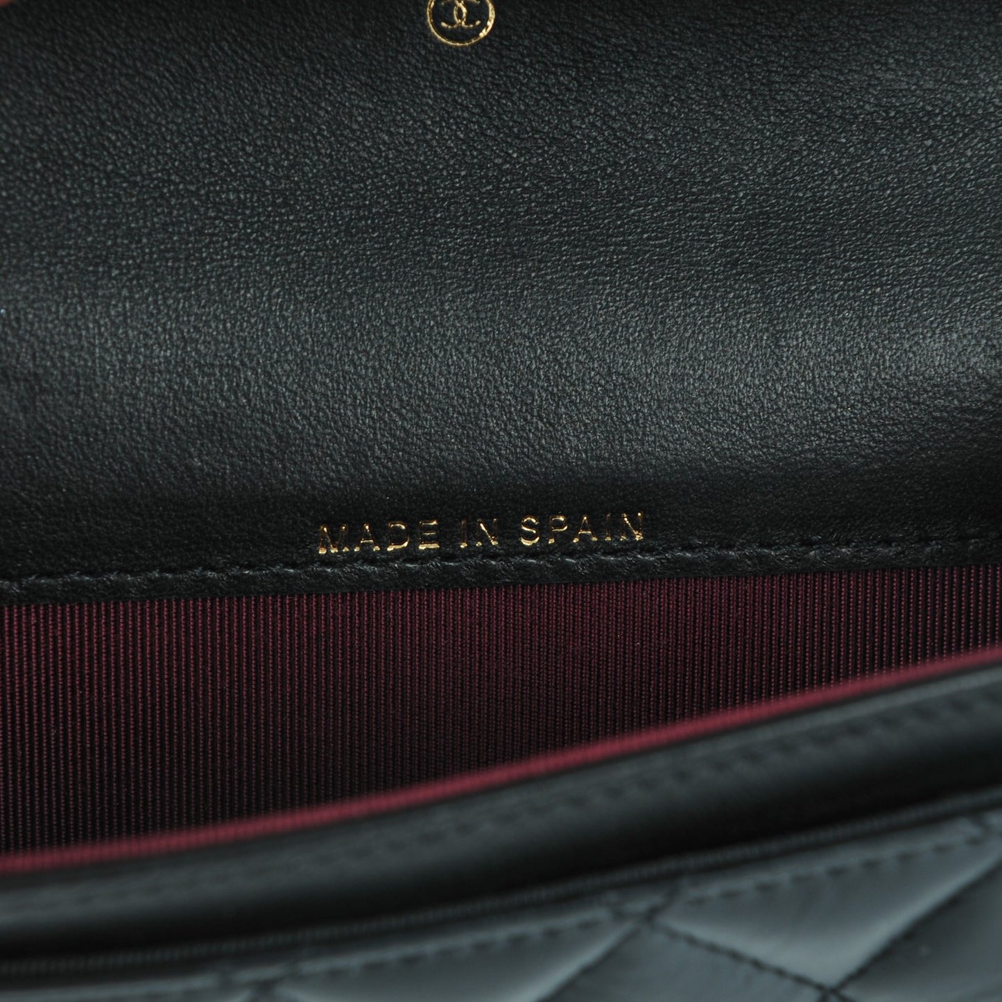 Aged Calfskin Quilted Reissue Flap Card Holder Black