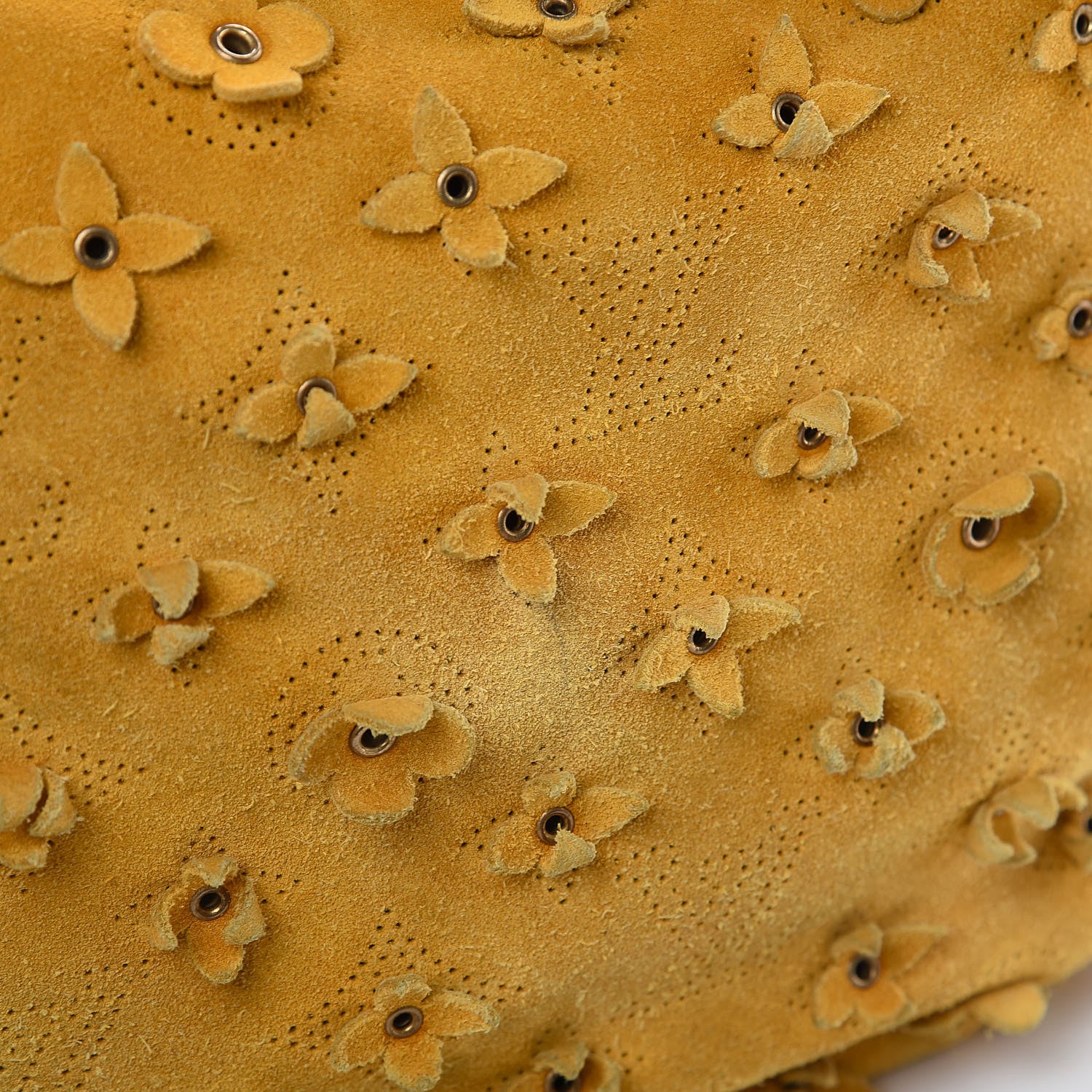 Louis Vuitton Suede Mahina Fleurs Onatah GM Maize 20 of 20