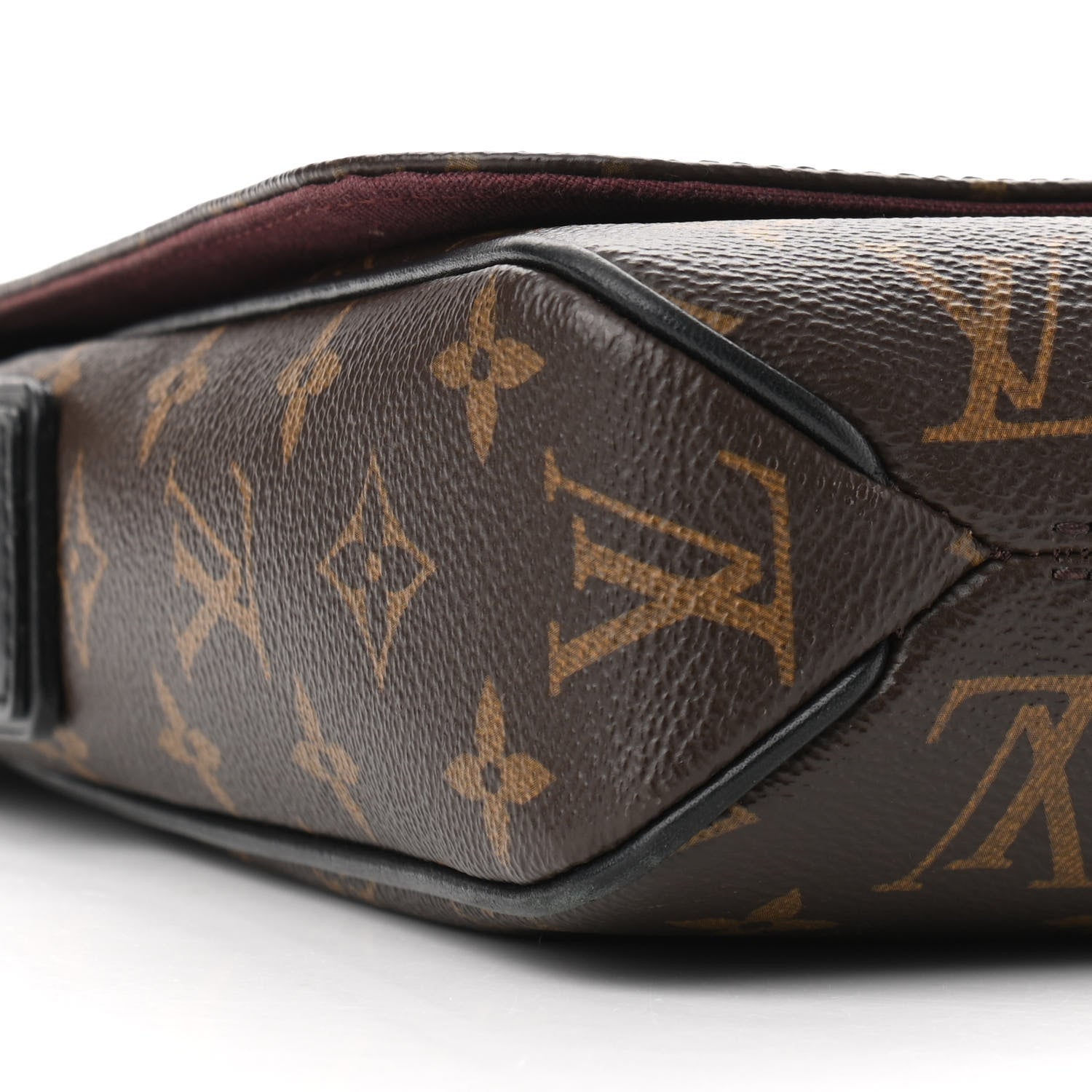 Louis Vuitton Monogram Macassar District PM 10 of 11