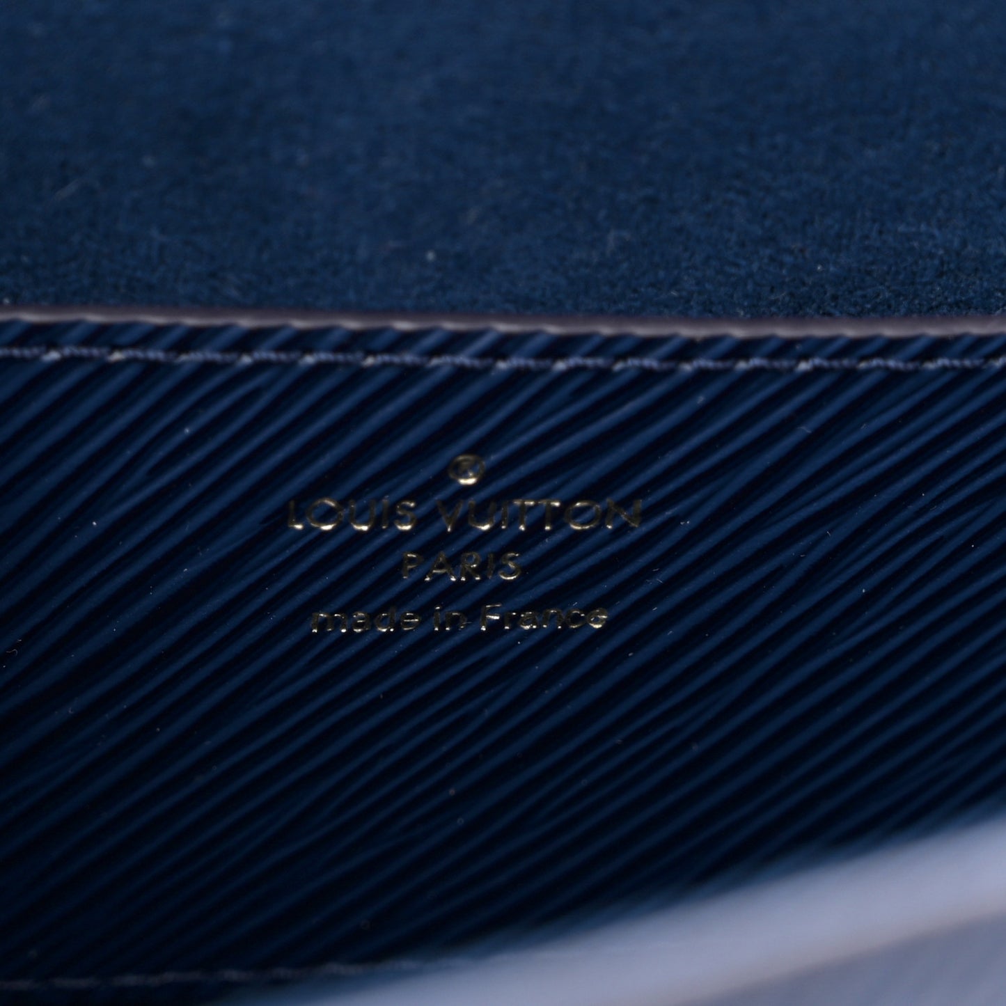 Epi Twist Shoulder Bag MM Indigo