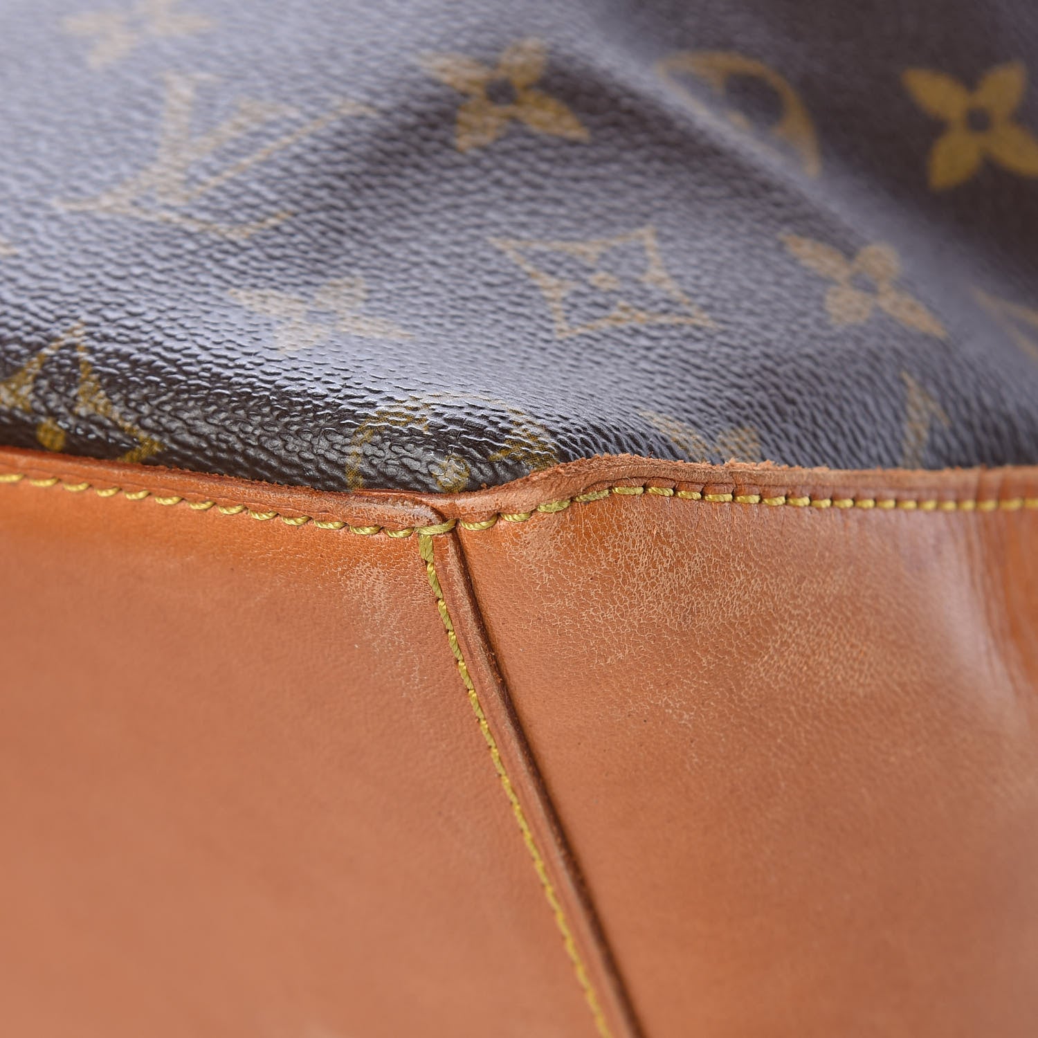 Louis Vuitton Monogram Cabas Mezzo 11 of 15