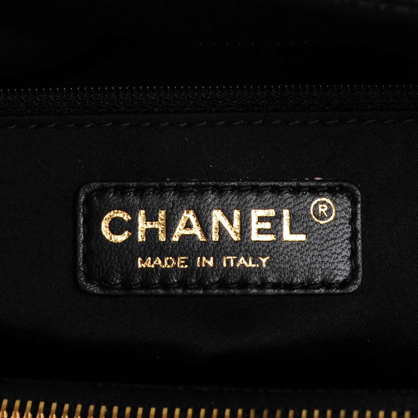 Caviar Grand Shopping Tote GST Black