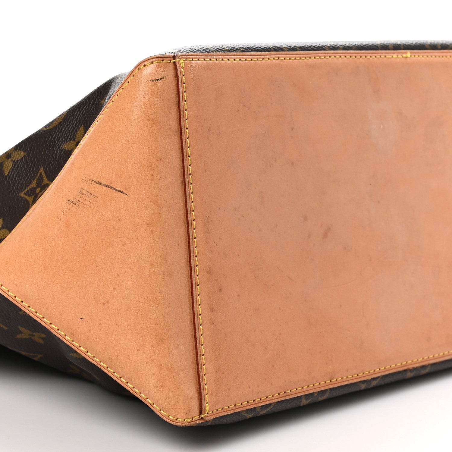 Louis Vuitton Monogram Cabas Mezzo 8 of 10