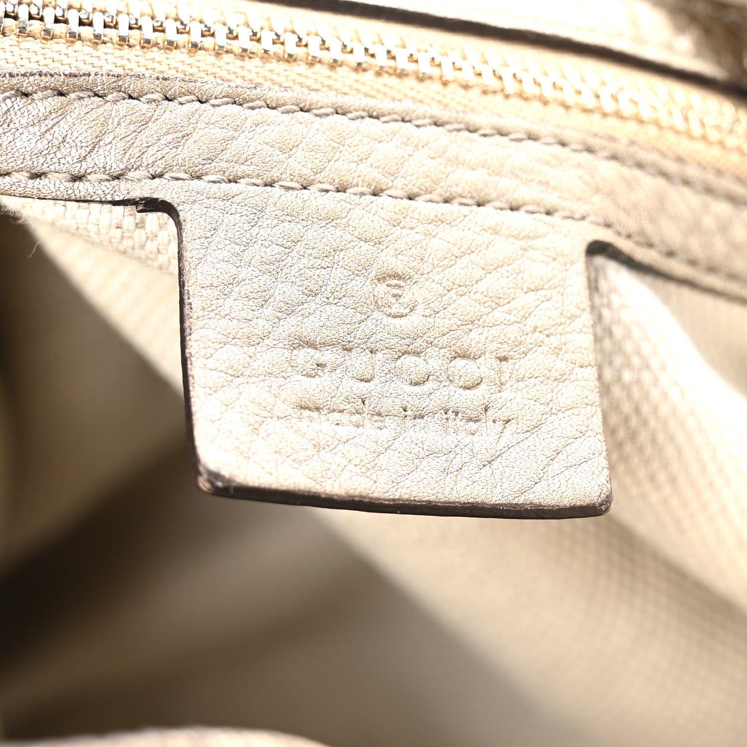 Gucci Metallic Pebbled Calfskin Medium Soho Chain Shoulder Bag Golden Beige 6 of 12