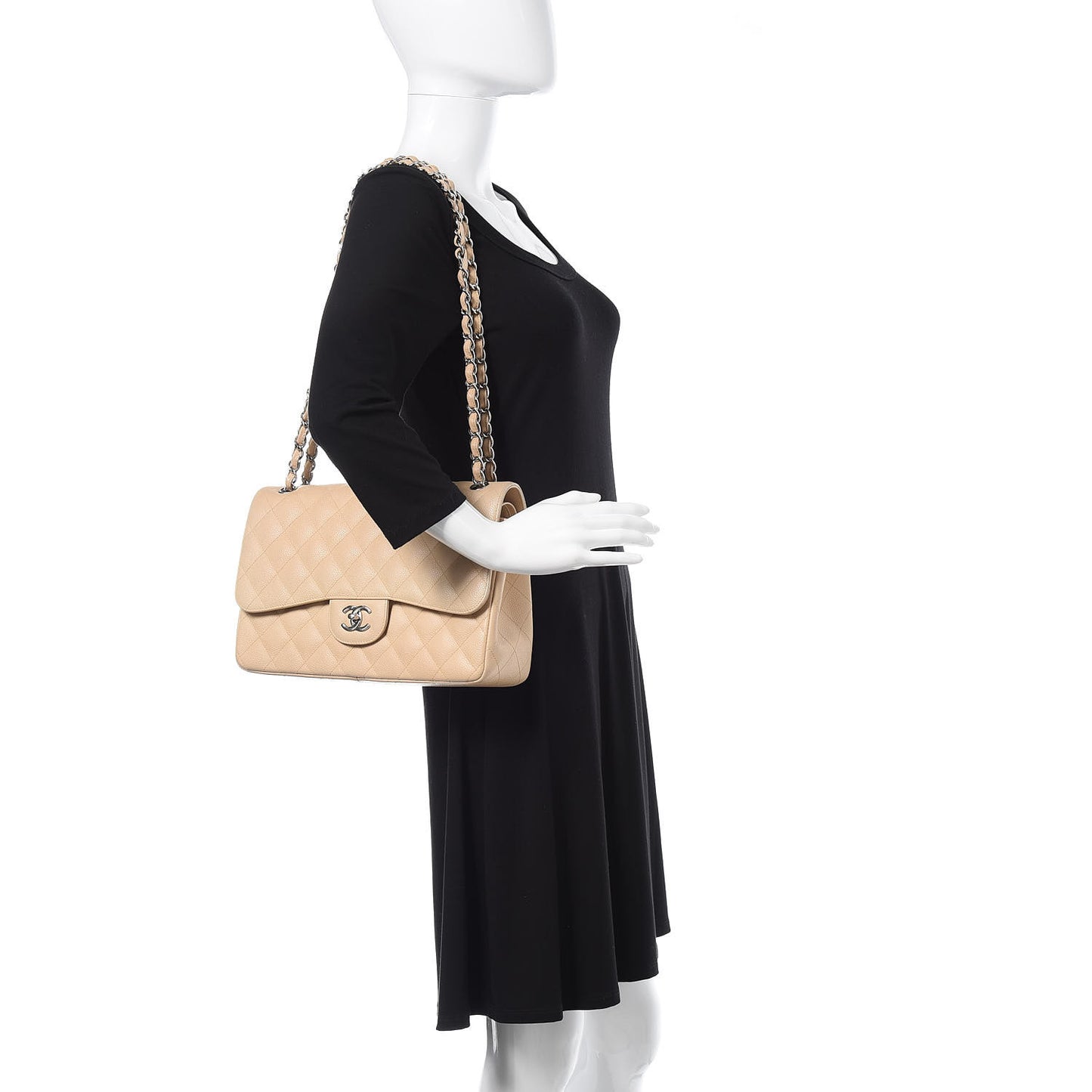 Caviar Quilted Jumbo Double Flap Beige Clair