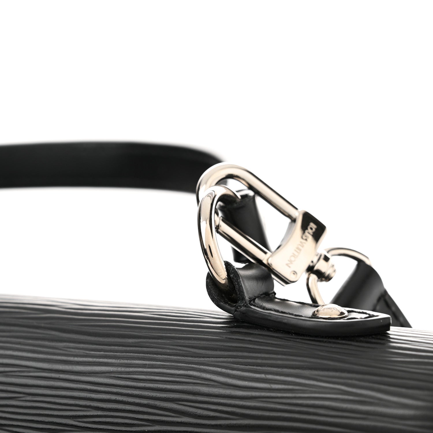 Louis Vuitton Epi Cluny MM Black 13 of 15