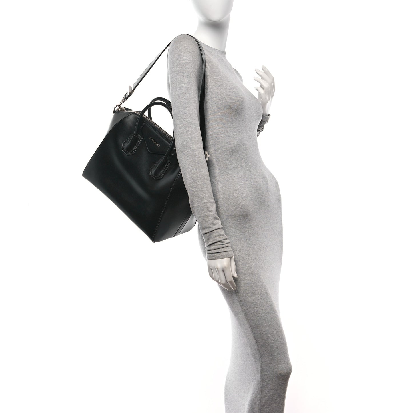 Shiny Lord Calfskin Medium Antigona Black