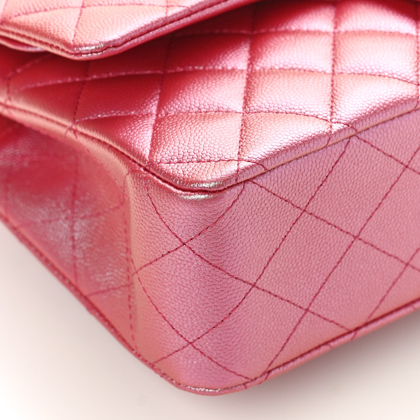 Iridescent Caviar Quilted Medium Double Flap Pink