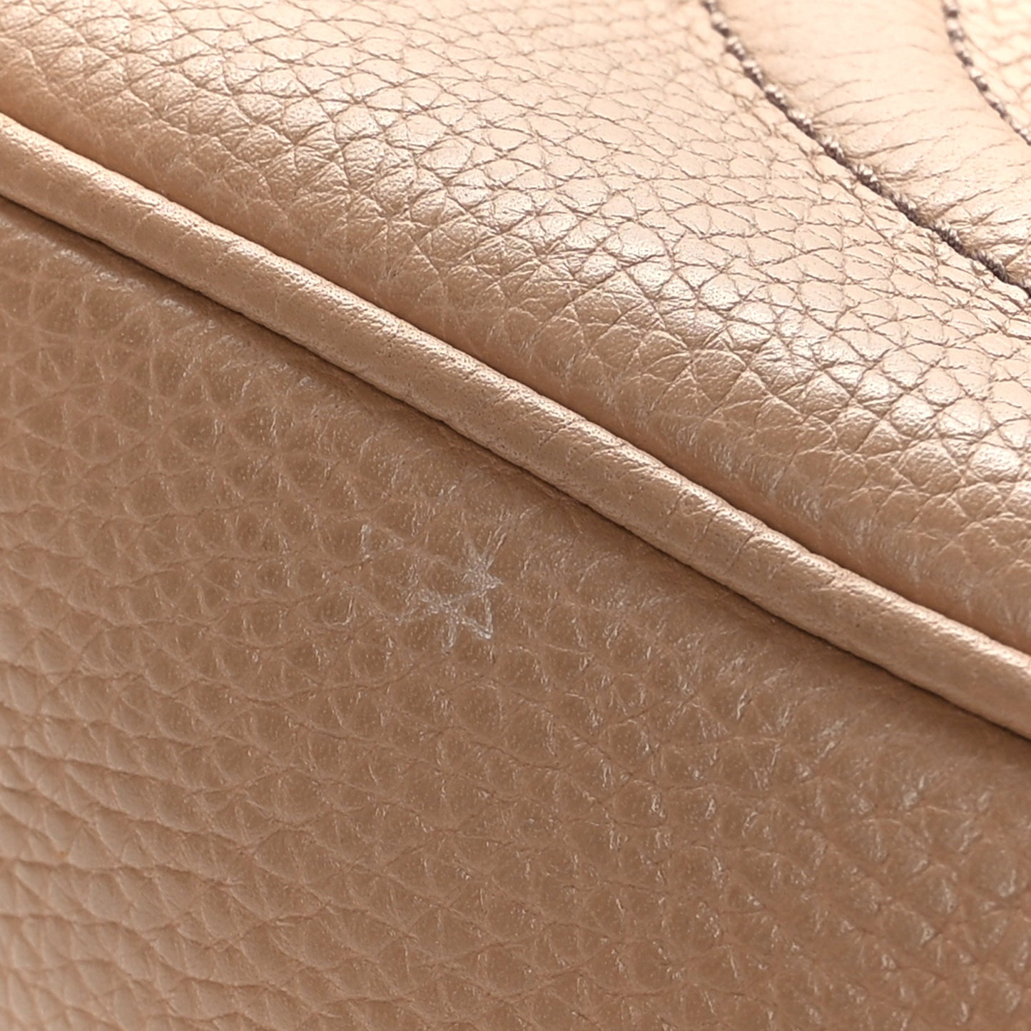 Pebbled Calfskin Small Soho Disco Bag Camelia
