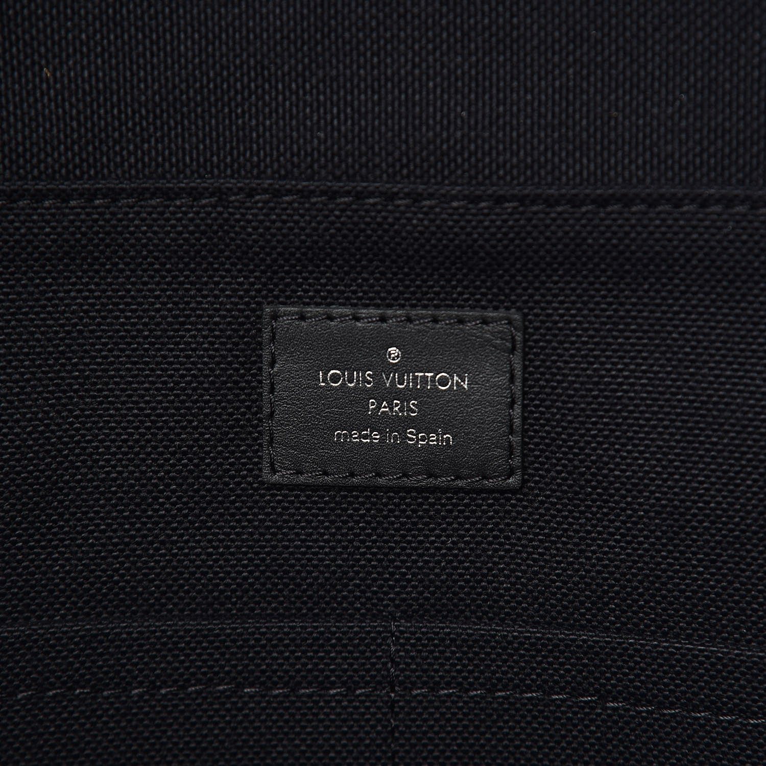 Louis Vuitton Utah Canyon Messenger MM Marron 6 of 10