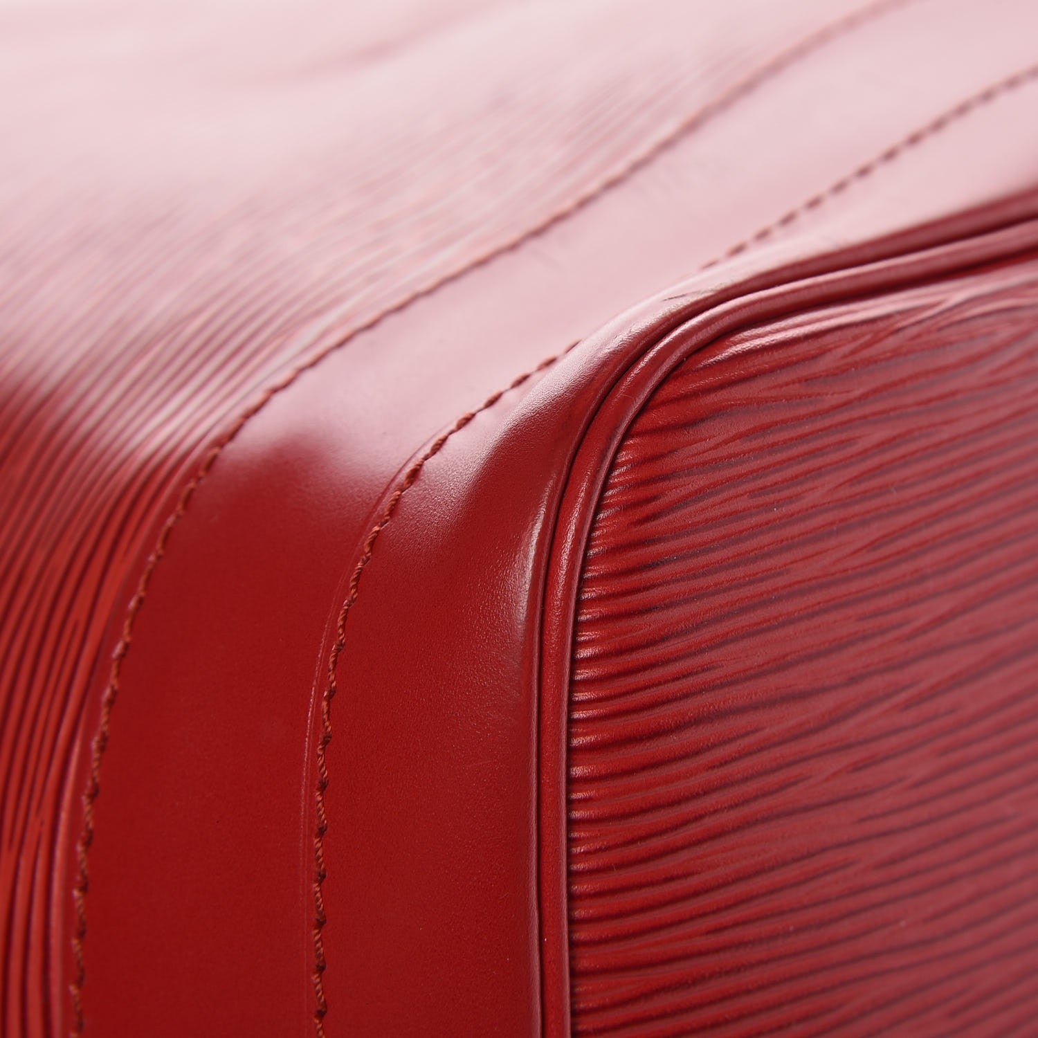 Louis Vuitton Epi Noe Castillan Red 9 of 12