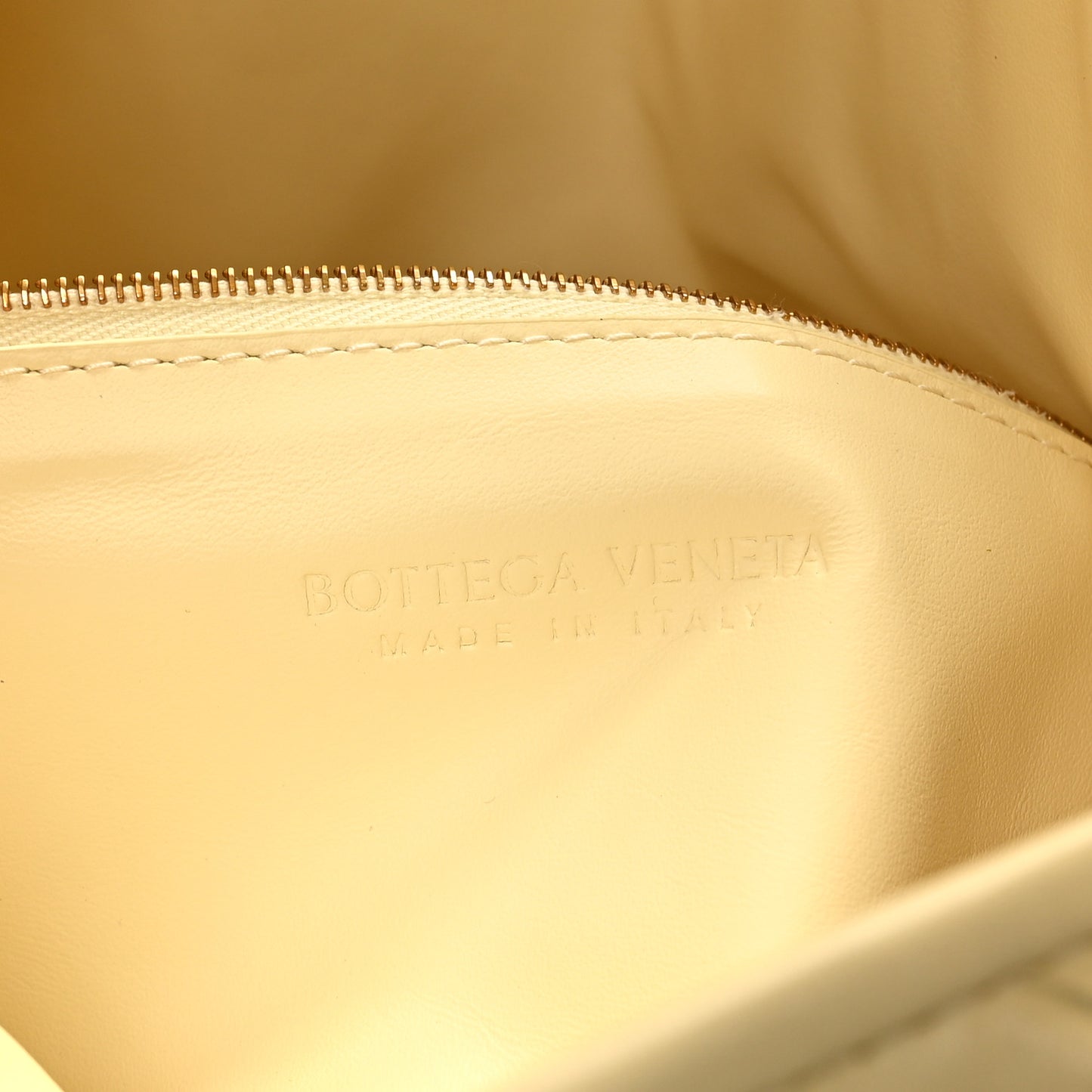 Calfskin Intrecciato Large Hop Camomile
