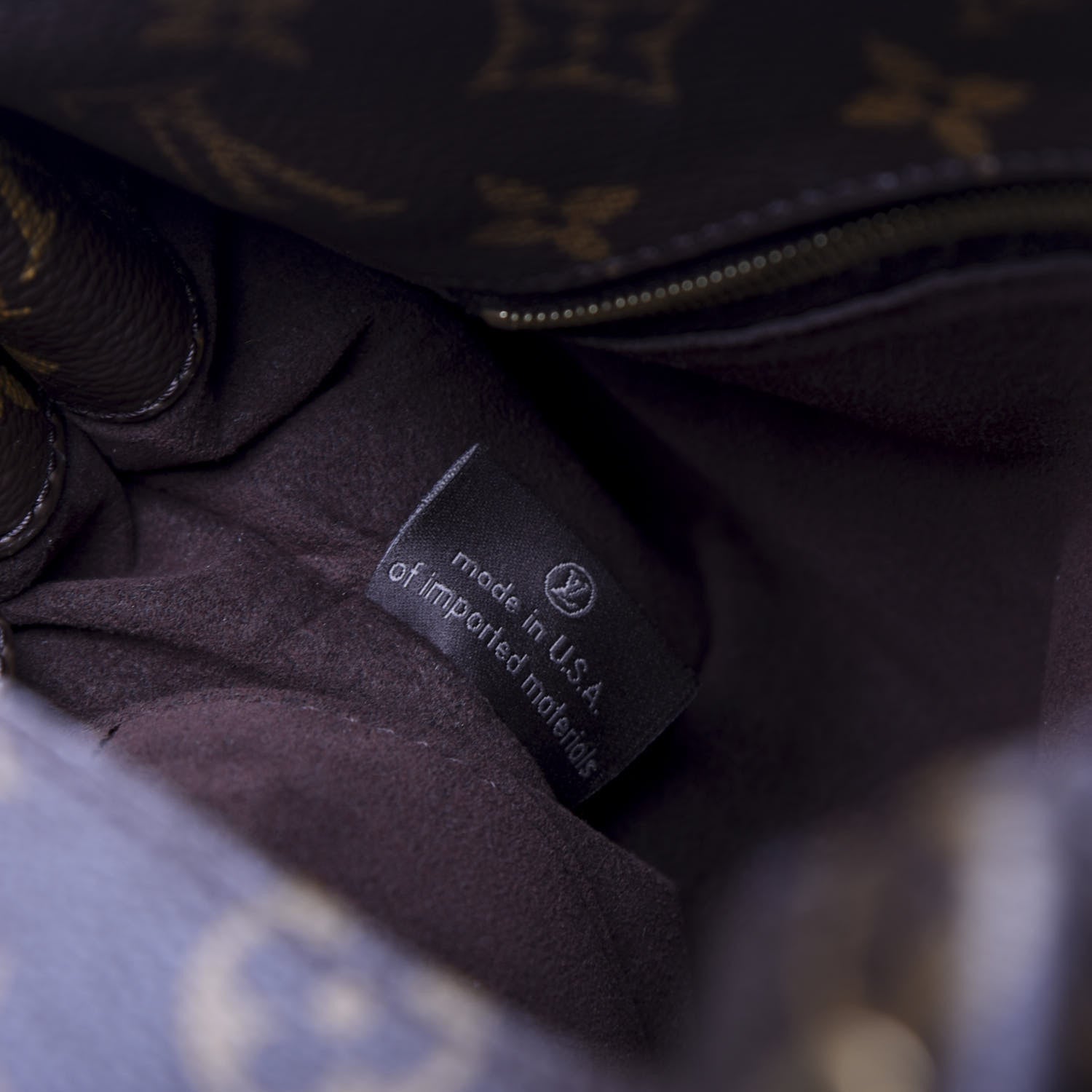 Louis Vuitton Monogram Metis 7 of 12