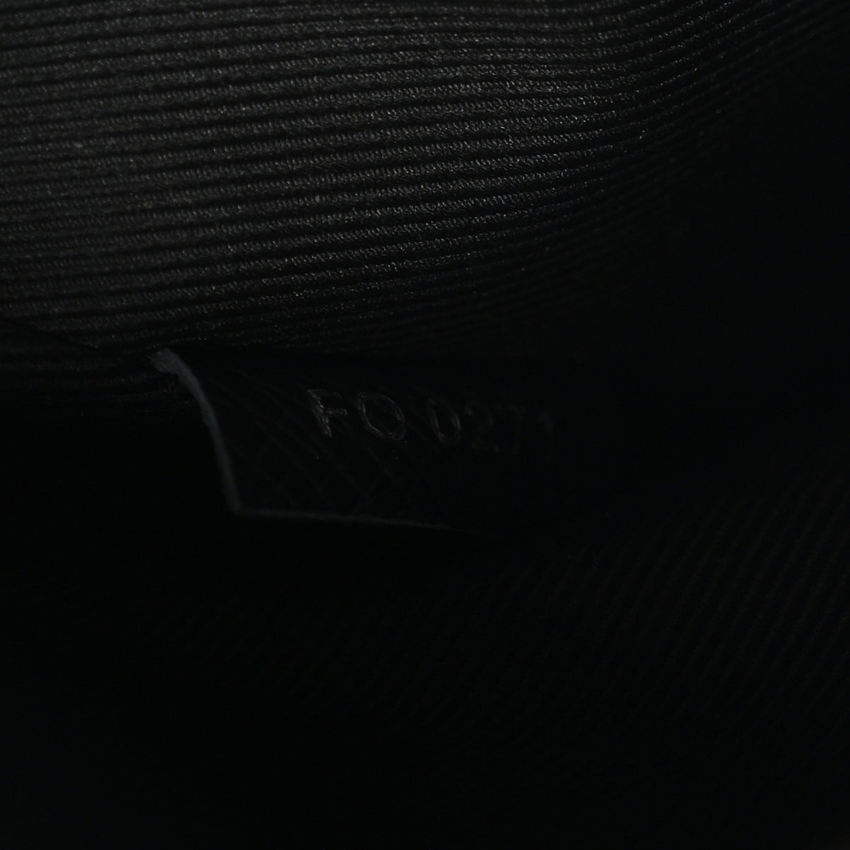 Taiga Monogram Eclipse Outdoor Messenger Black