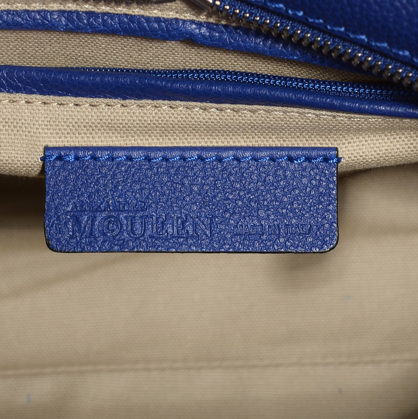 Pebbled Calfskin Small Skull Padlock Zip Around Tote Ultramarine