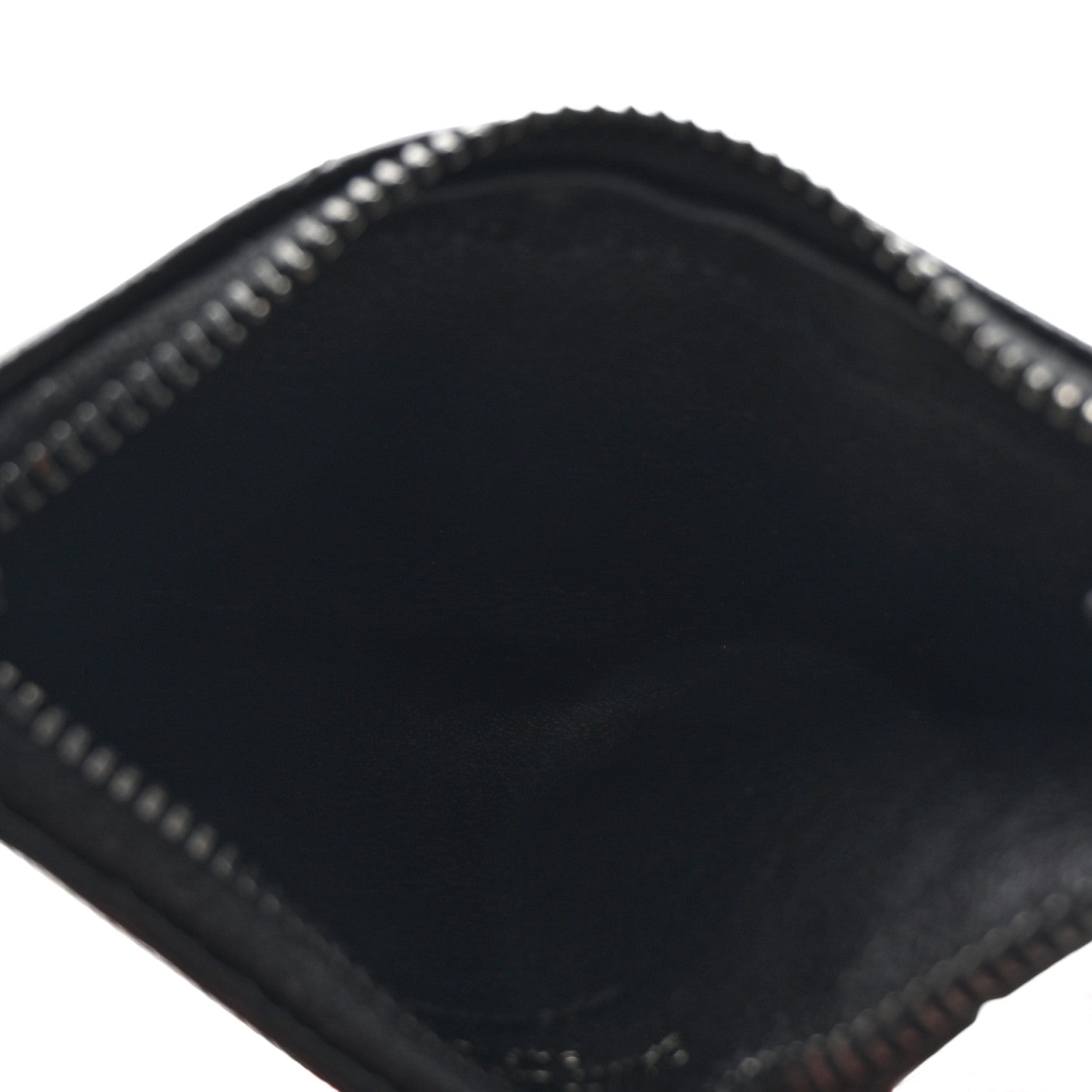 Saint Laurent Grain De Poudre Matelasse Chevron Monochrome Fragments Zippered Card Case Black 5 of 7