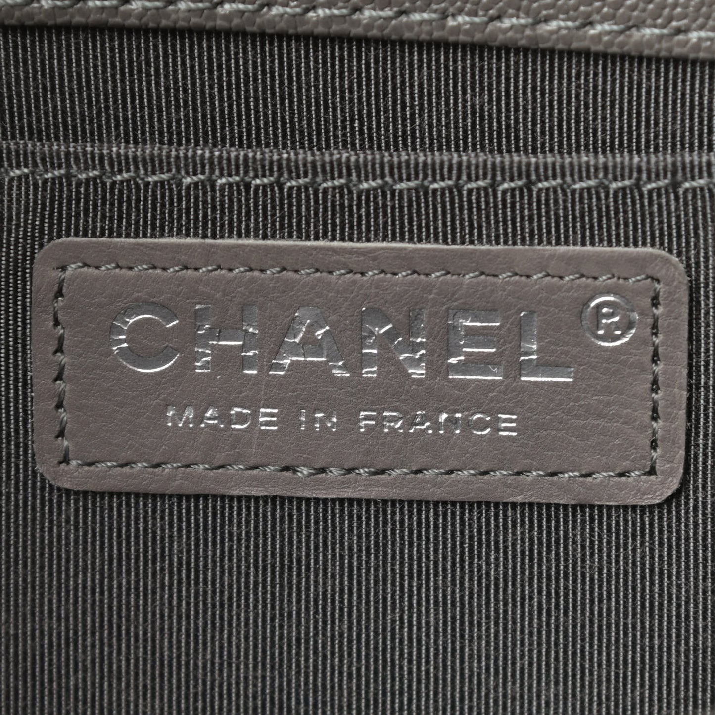 Caviar Quilted Medium Boy Flap Grey