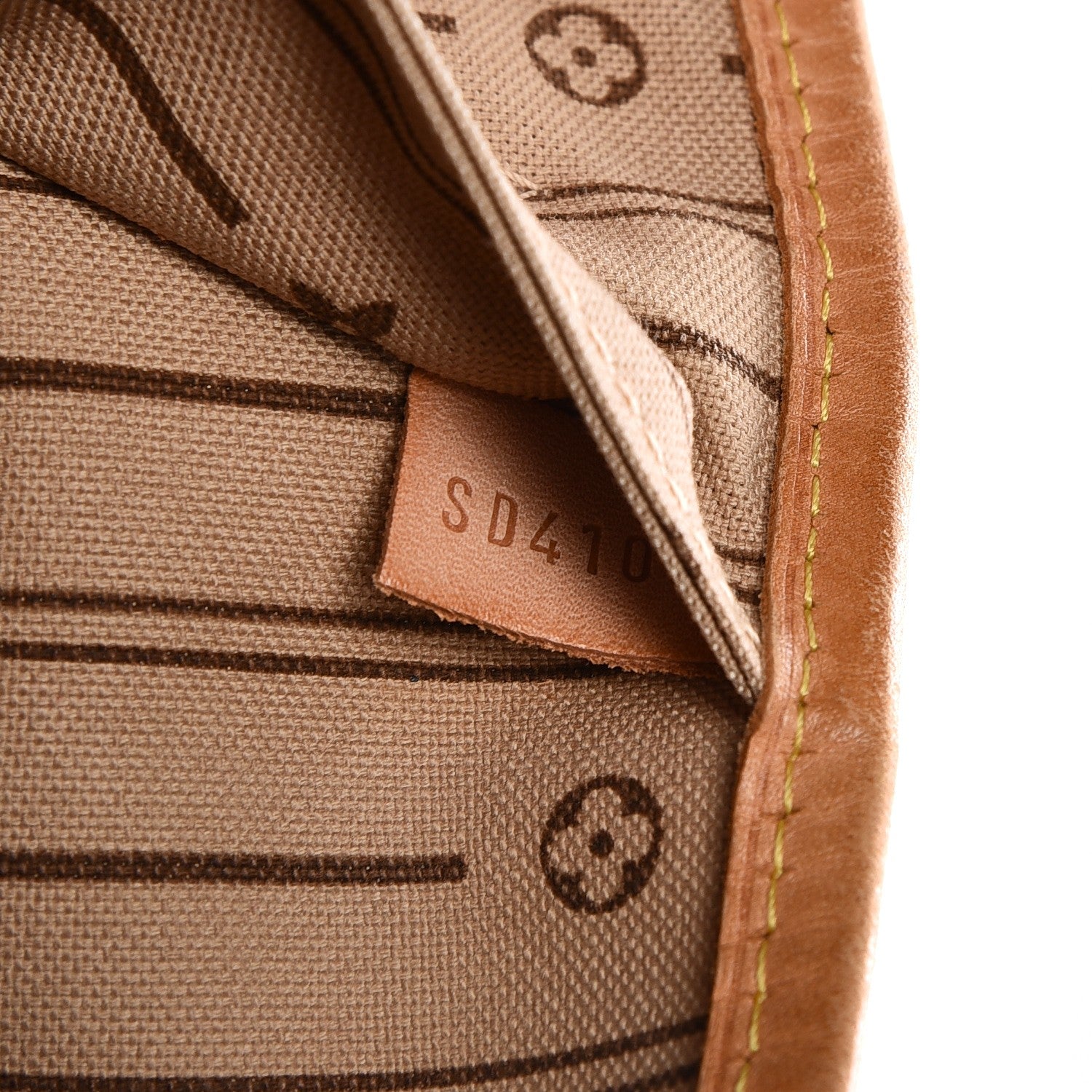 Louis Vuitton Monogram Neverfull MM 14 of 21