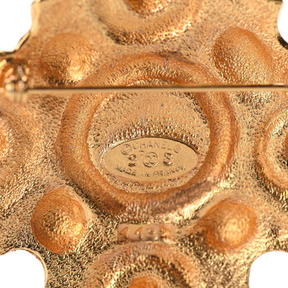 Chanel Pearl Brooch Gold 4 of 6