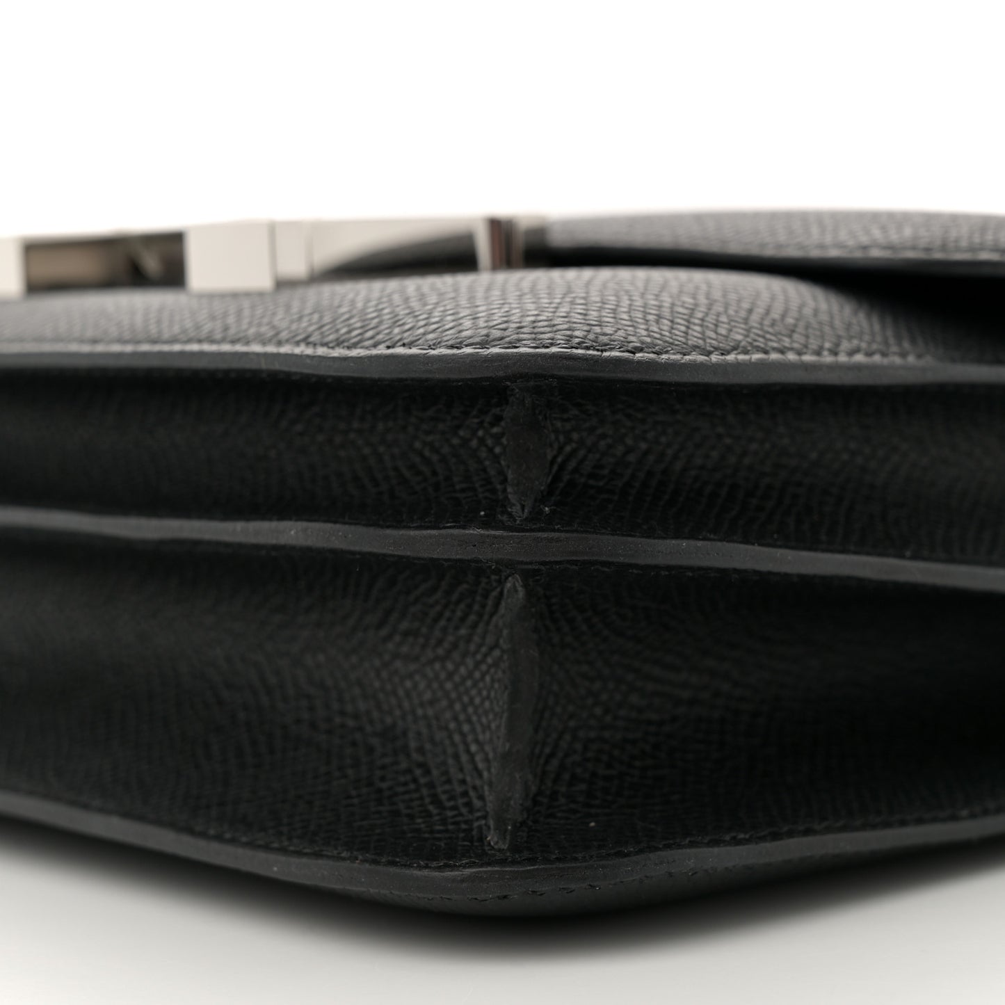 Epsom Constance 18 Black