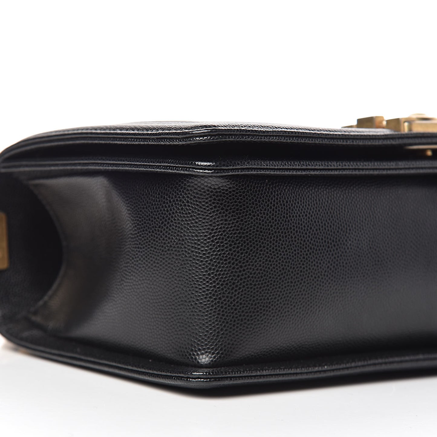 Caviar Quilted Medium Boy Flap Black