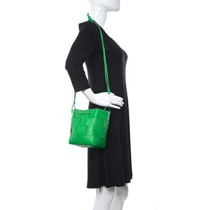 Bottega Veneta Nappa Maxi Intrecciato Cassette Bucket Bag Parakeet 2 of 10