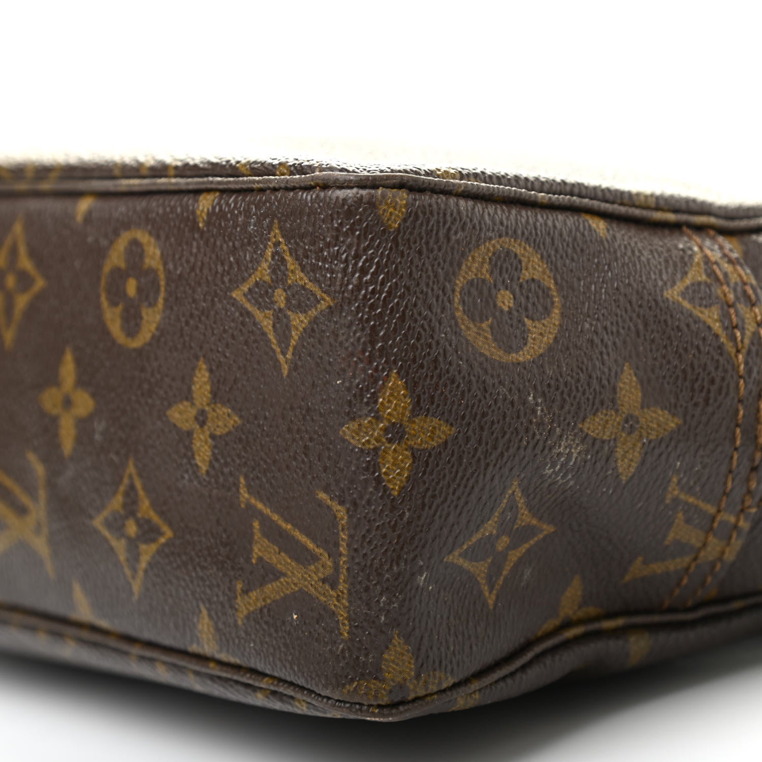Louis Vuitton Monogram Trousse Toilette 28 7 of 10