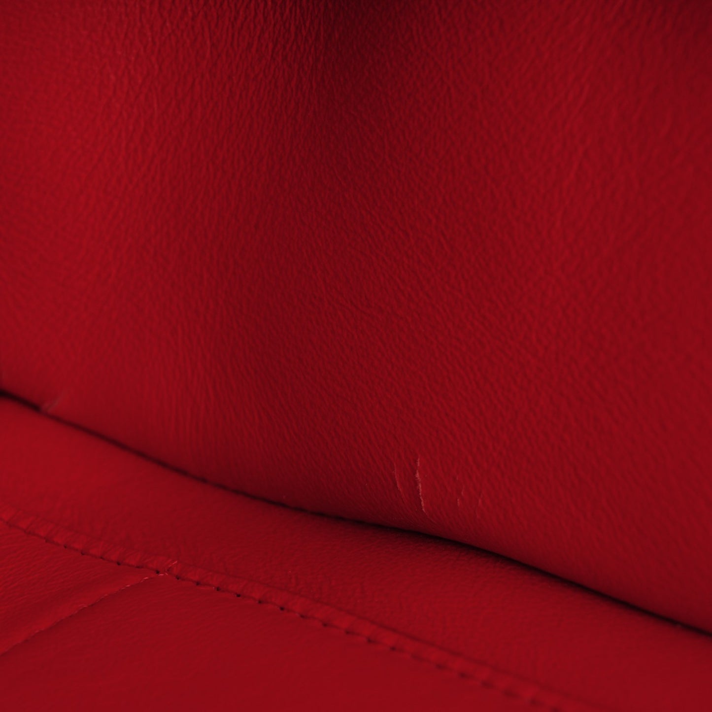 Drummed Calfskin Suede Large Trapeze Coquelicot