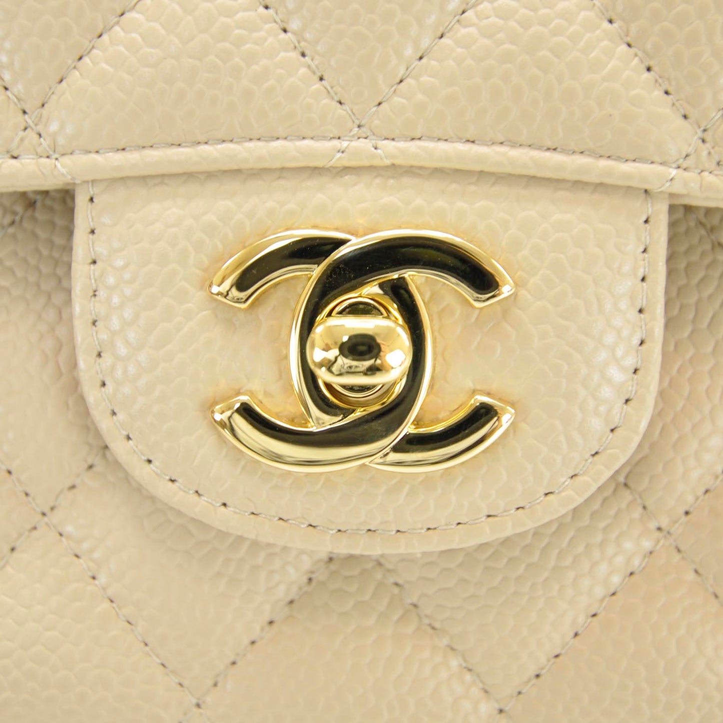 Caviar Quilted Medium Double Flap Beige Clair