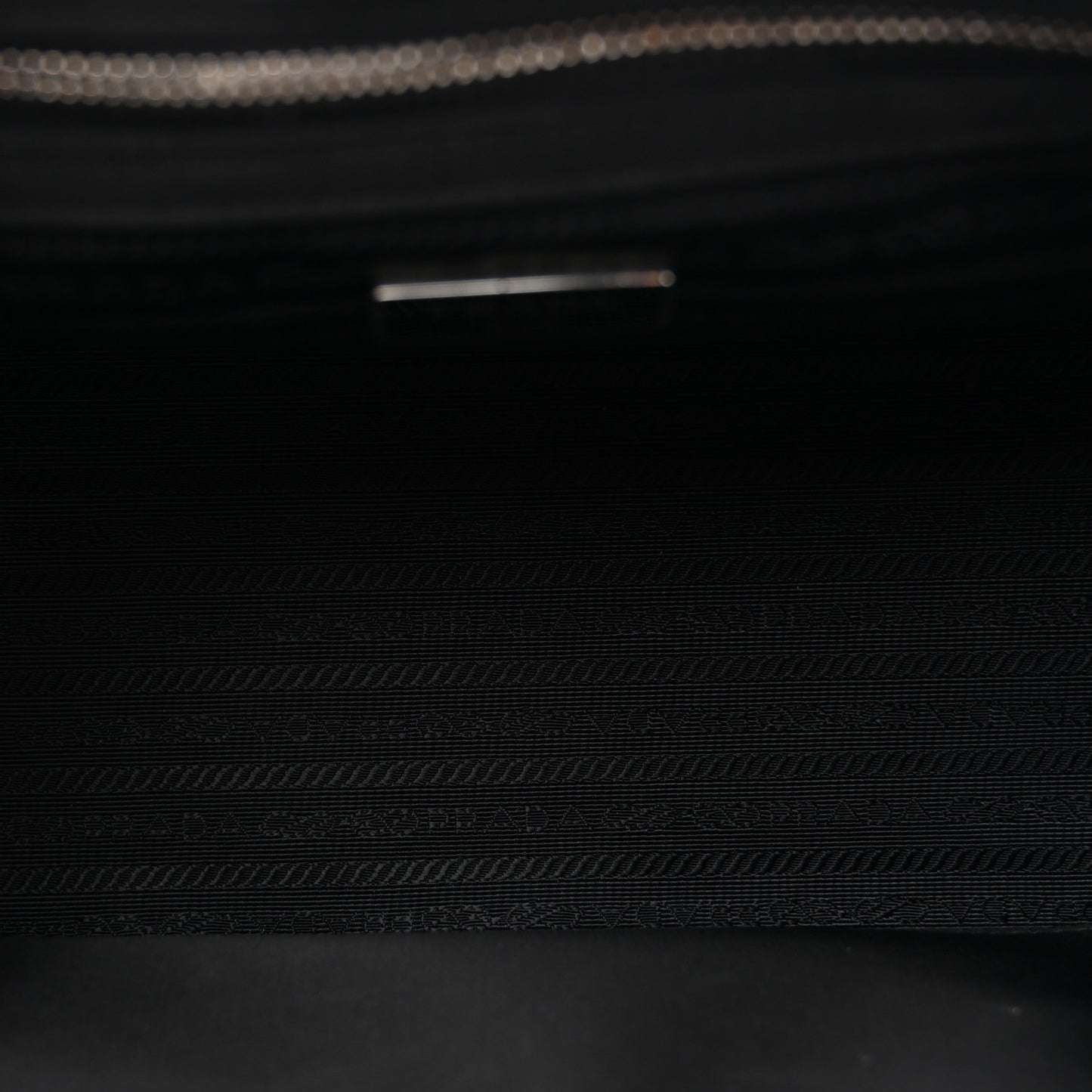 Tessuto Nylon Nappa Zip Pocket Chain Tote Black