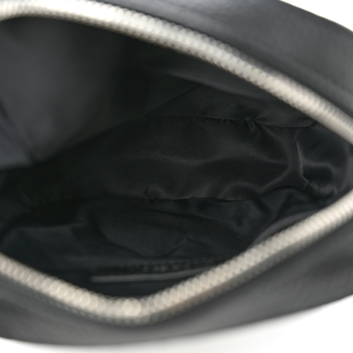 Burberry Pebbled Calfskin Logo Embossed Thornton Messenger Bag Black 5 of 13