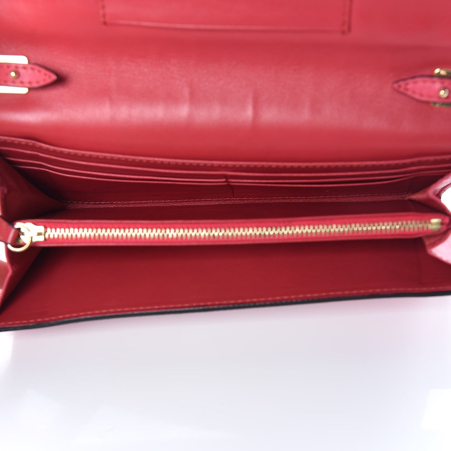 Calfskin Wallet On Chain Crimson Pink