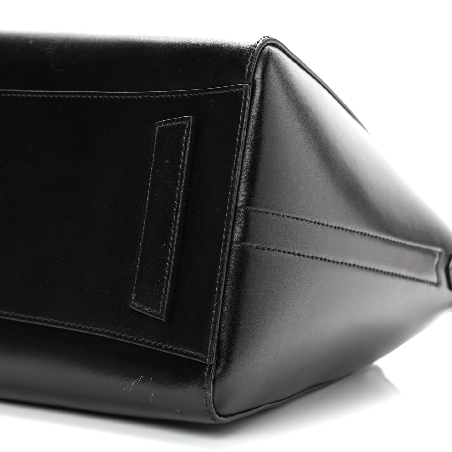 Shiny Lord Calfskin Medium Antigona Black