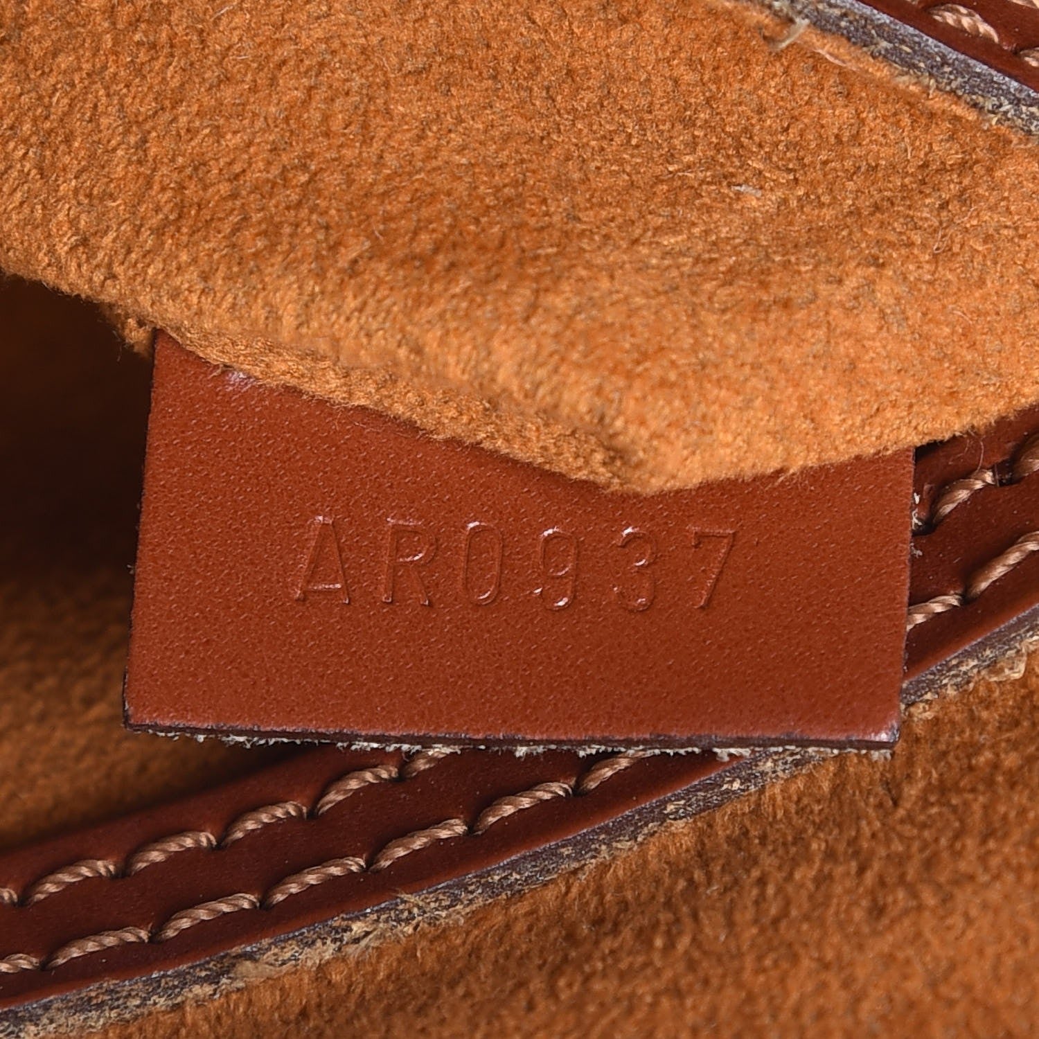 Louis Vuitton Epi Alma PM Kenyan Fawn 7 of 15