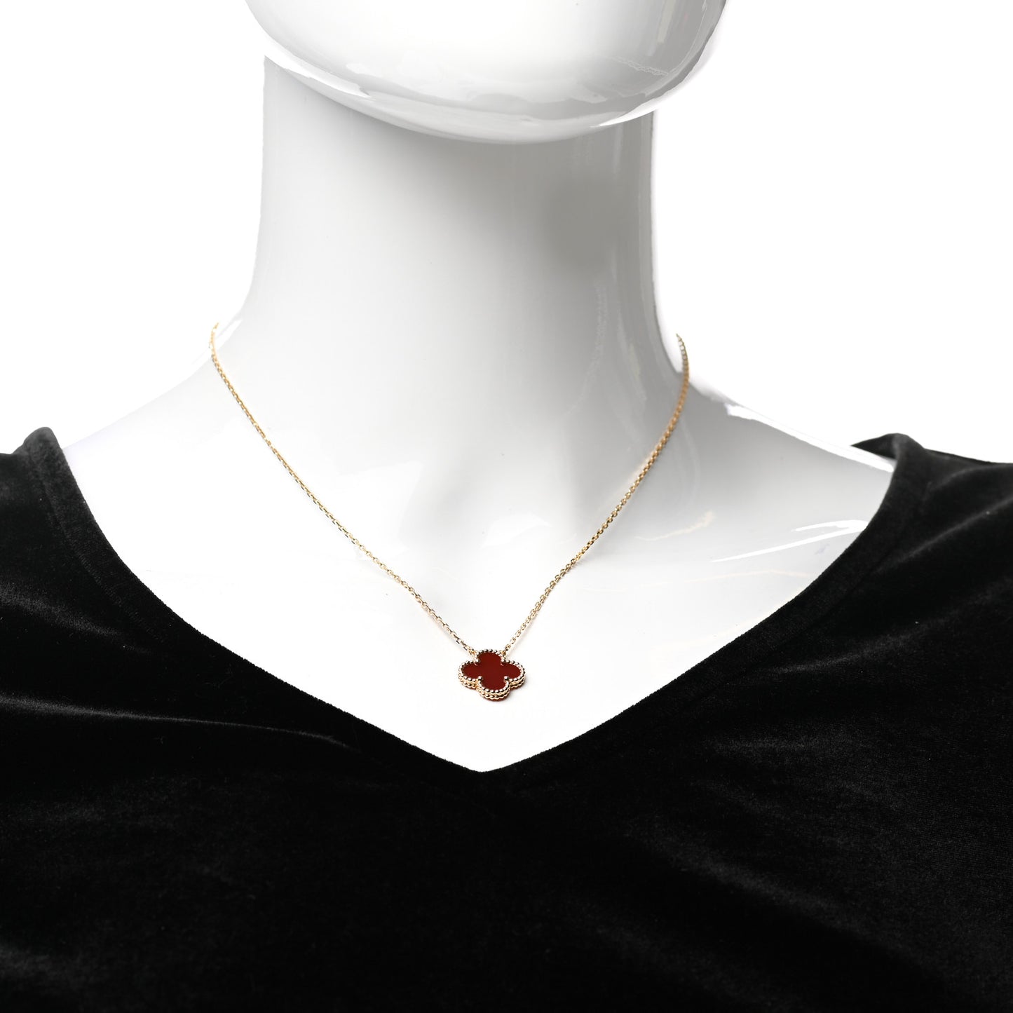 18K Yellow Gold Carnelian Vintage Alhambra Pendant Necklace