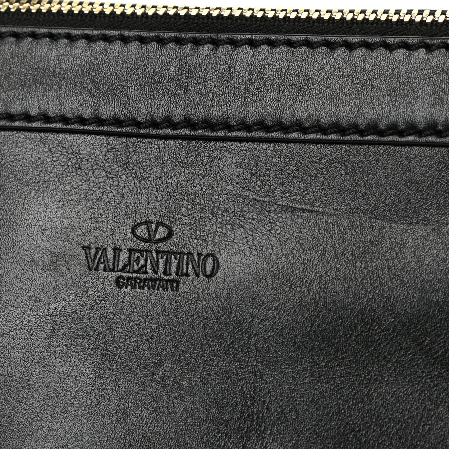 Vitello Lovestud Shoulder Bag Black