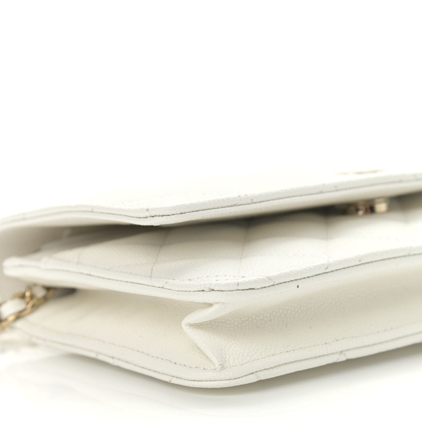 Caviar Quilted Wallet On Chain WOC White